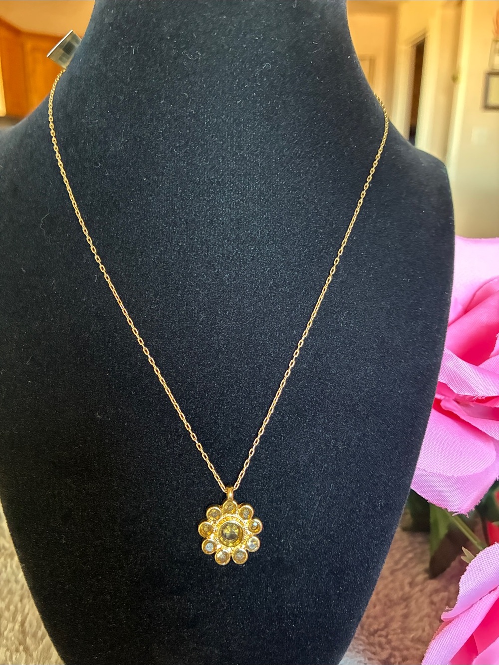 Banana Republic Gold Flower Crystal Pendant Necklace
